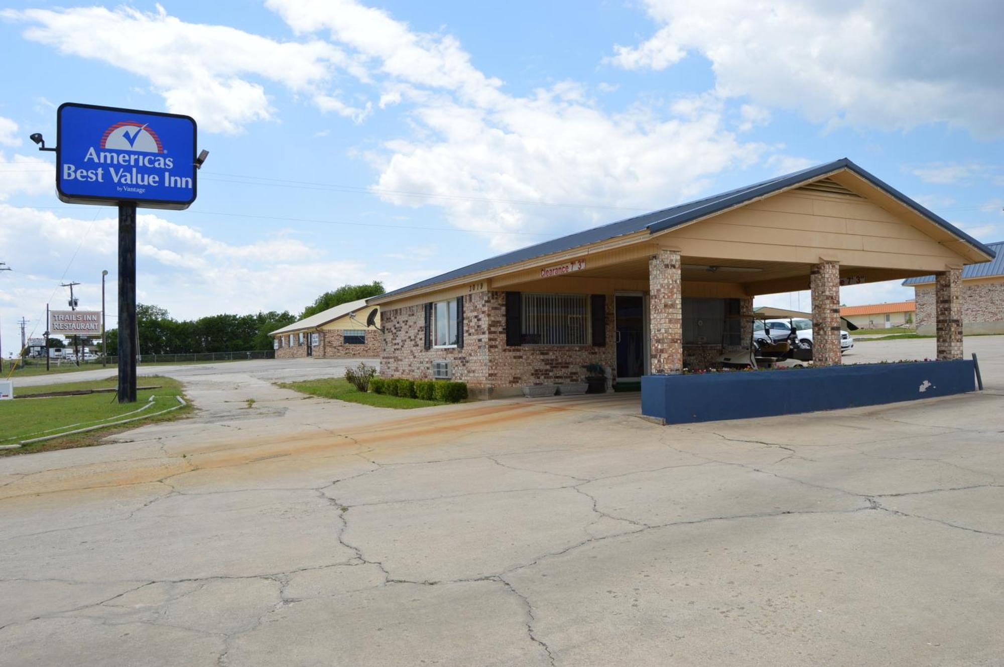 Americas Best Value Inn Gainesville TX Extérieur photo