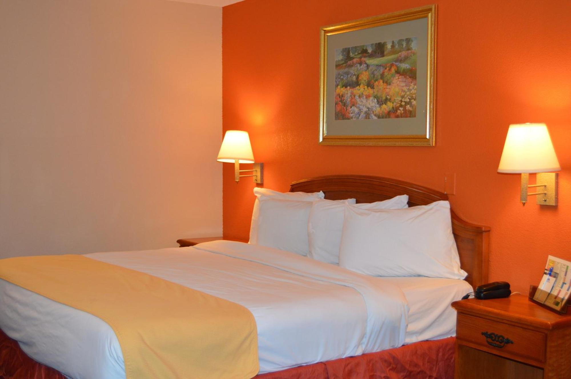 Americas Best Value Inn Gainesville TX Extérieur photo